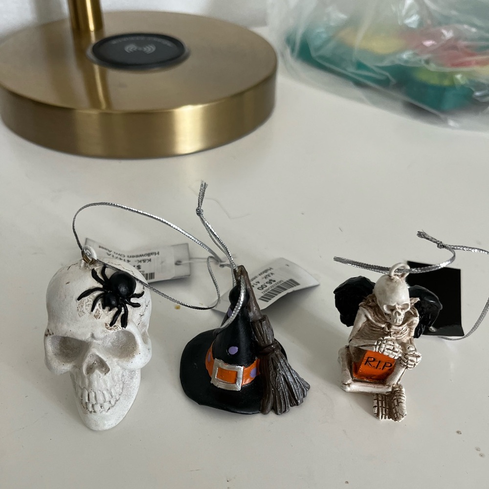 Halloween decor